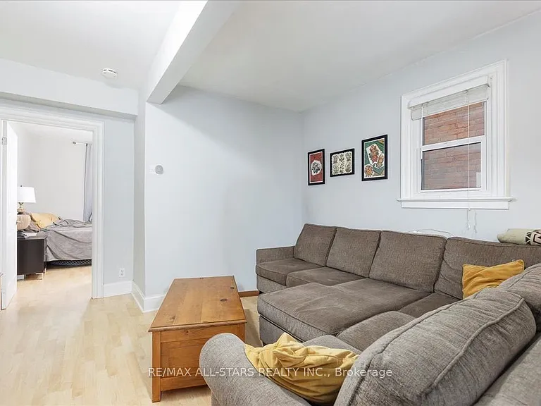 387 Ontario St #MAIN FLOOR — Photo 6
