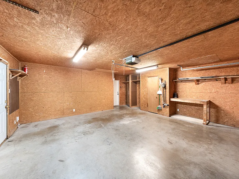 324 N Tolbert Ave — Photo 28
