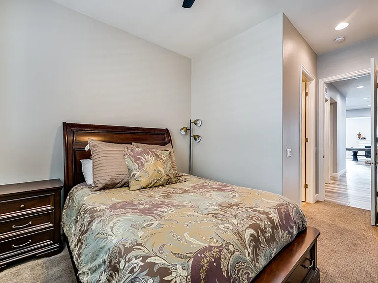 7377 Woods Ct — Photo 17