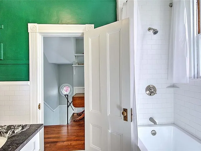 240 Brown St #2 — Photo 29