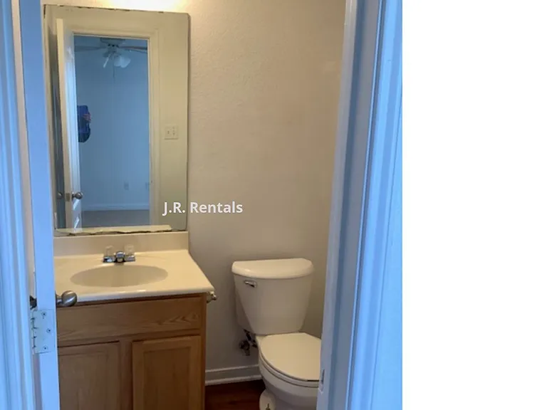 413 Brittney Way #D — Photo 18