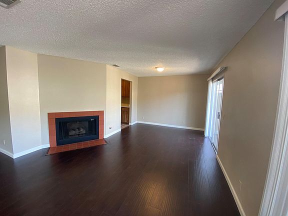 3rd image of 1020 Golden Springs Dr