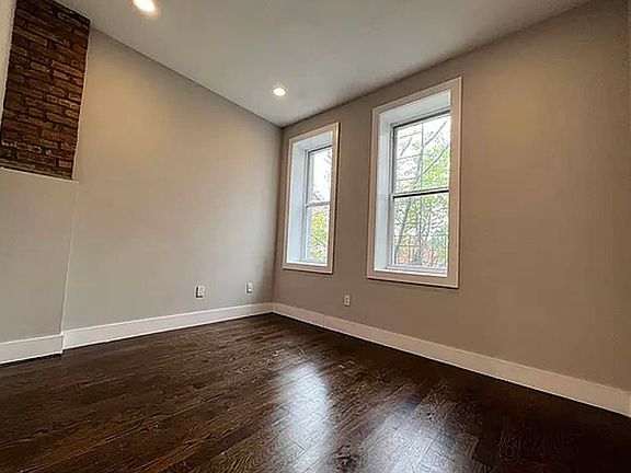 4th image of 172 Irving Ave #4F