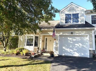1 S Cambridge Ct, Fishkill, NY 12524