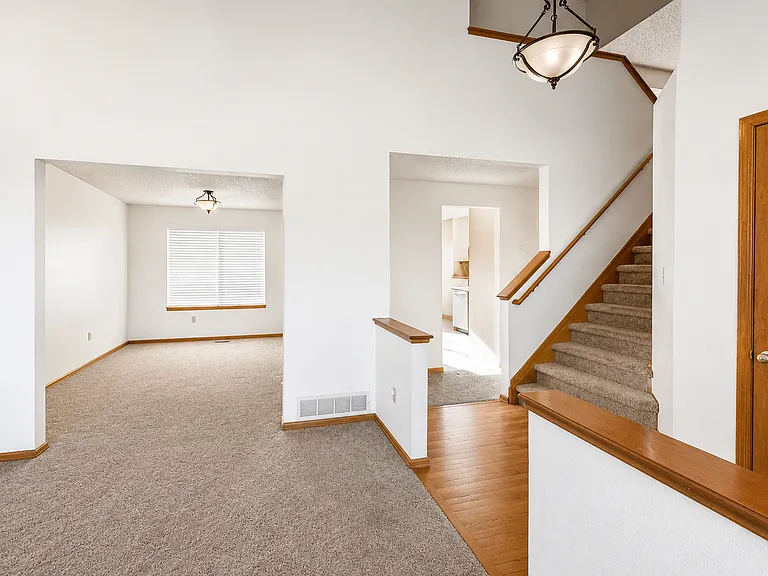 9806 Foxhill Cir — Photo 4