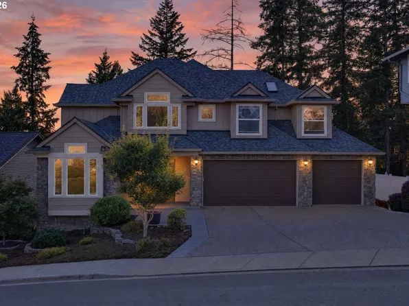 12574 SW Autumnview St, Tigard, OR 97224