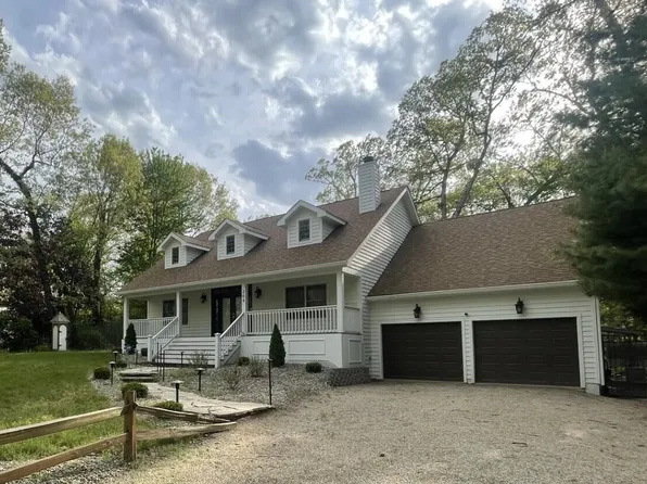204 Talahi Trl, Michigan City, IN 46360