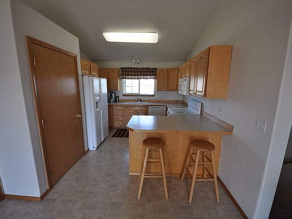 2nd image of 518 E Tara Lee Ave