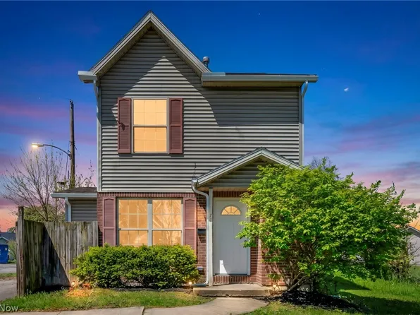 71 Chestnut St, Elyria, OH 44035