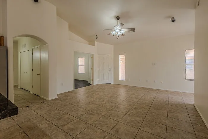 Building Photo - 258 E Camino Limon Verde