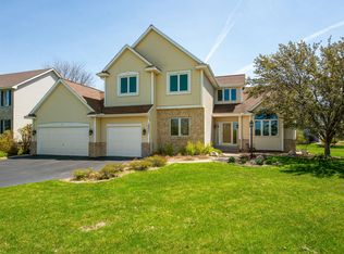 10271 Raleigh Rd, Woodbury, MN 55129