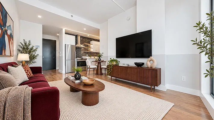 Living room, photo 2