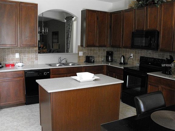 5th image of 621 Orange Cosmos Blvd