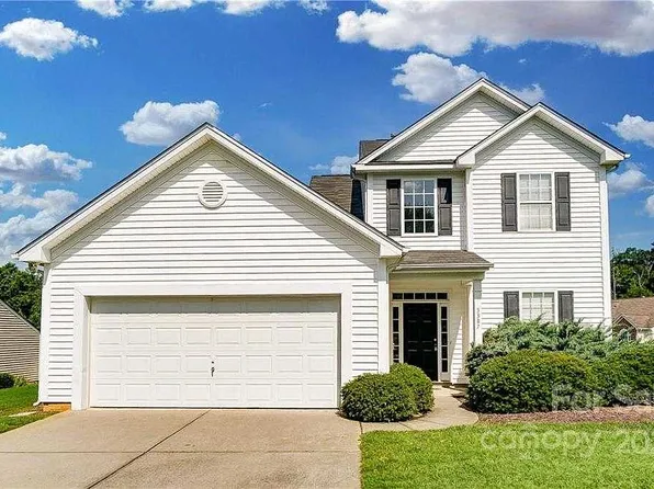 3387 Merchant Ln, Davidson, NC 28036