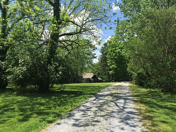 4th image of 414 Cotton Ln