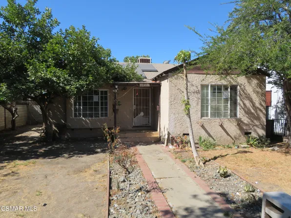 11853 Strathern St, North Hollywood, CA 91605
