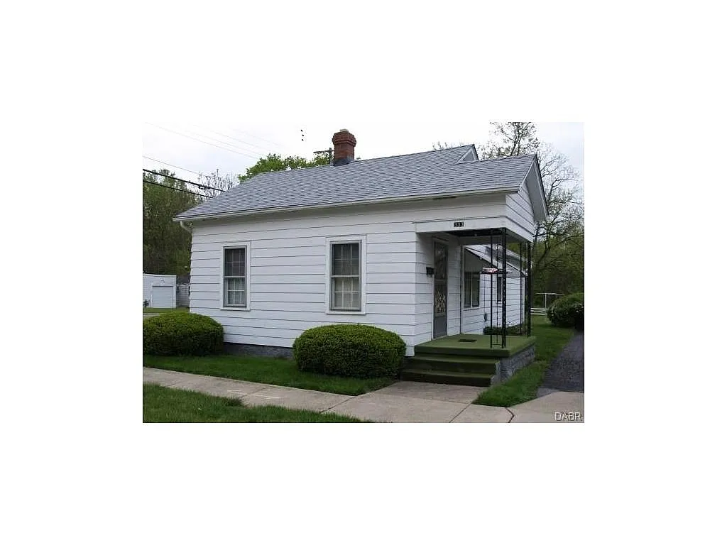 333 E 3rd St photo 1