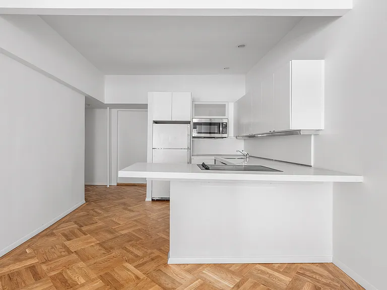24 W 46th St #3 — Photo 6