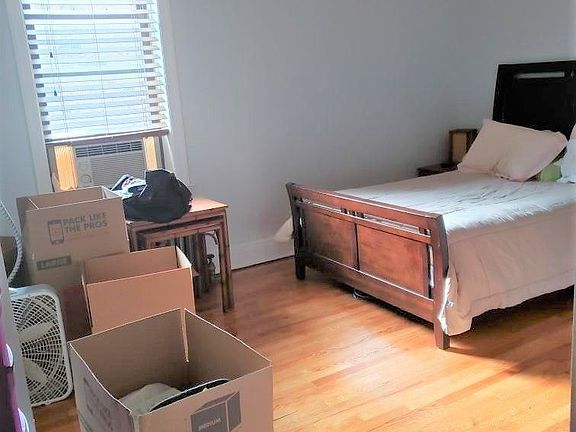 2nd image of 2840 34th St APT 1A