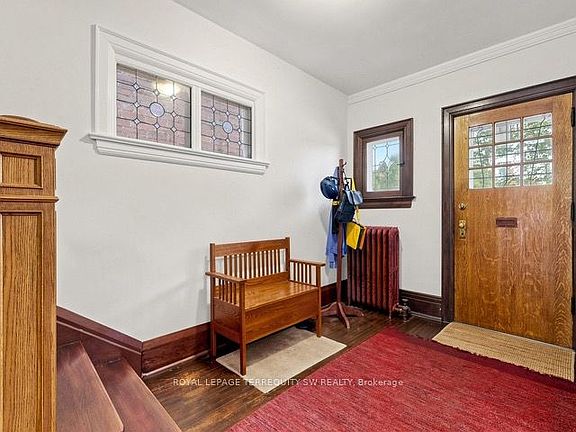3rd image of 23 Wells St