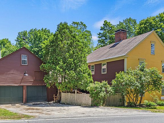 2nd image of 372 Intervale Road