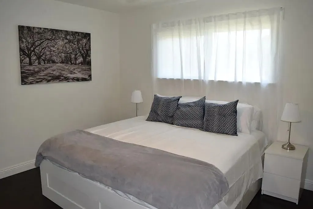 4 bed, $5,200 — Photo 4