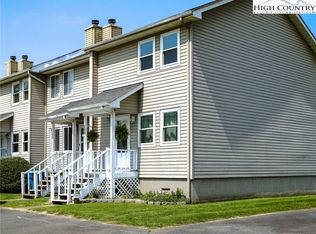 190 Creekside Ln, Boone, NC 28607