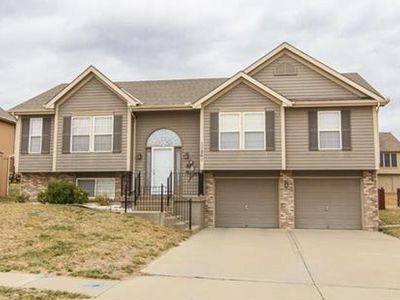 11261 N Belleview Ave, Kansas City, MO, 64155