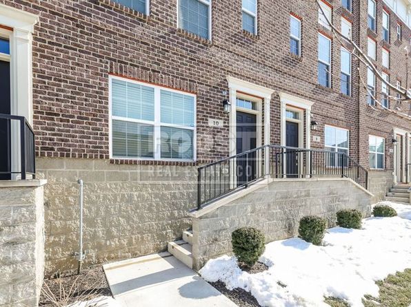 10 N Center St