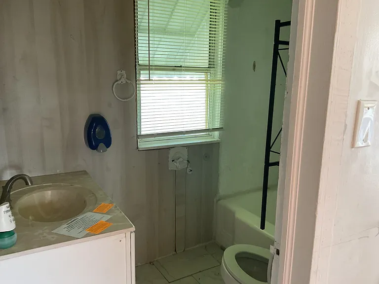 231 Thompson Run Rd — Photo 1