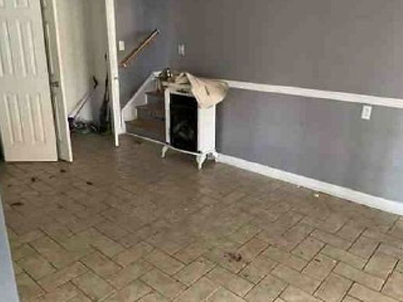 Formal Dining