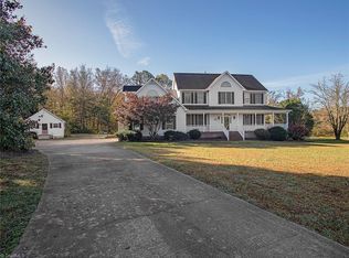 5974 Chestnut Oak Dr, Mebane, NC 27302