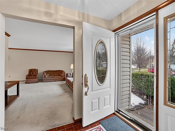 4th image of 10024 Huntington Park Dr