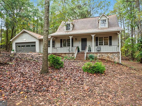2nd image of 165 Fox Hunt Ct
