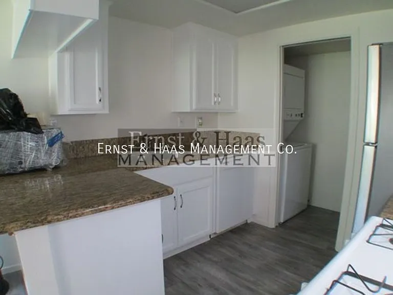 1121 Obispo Ave #103 — Photo 5