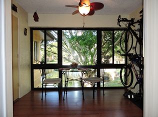 2693 Sabal Springs Cir APT 205, Clearwater, FL 33761