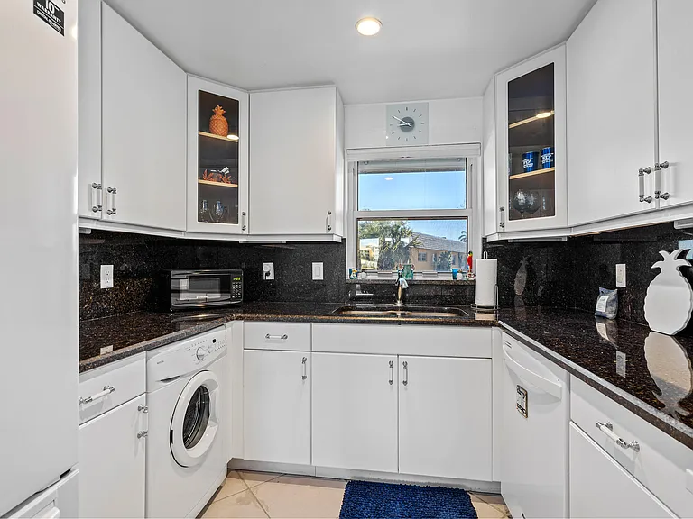 231 E Lantana Rd #203 — Photo 13