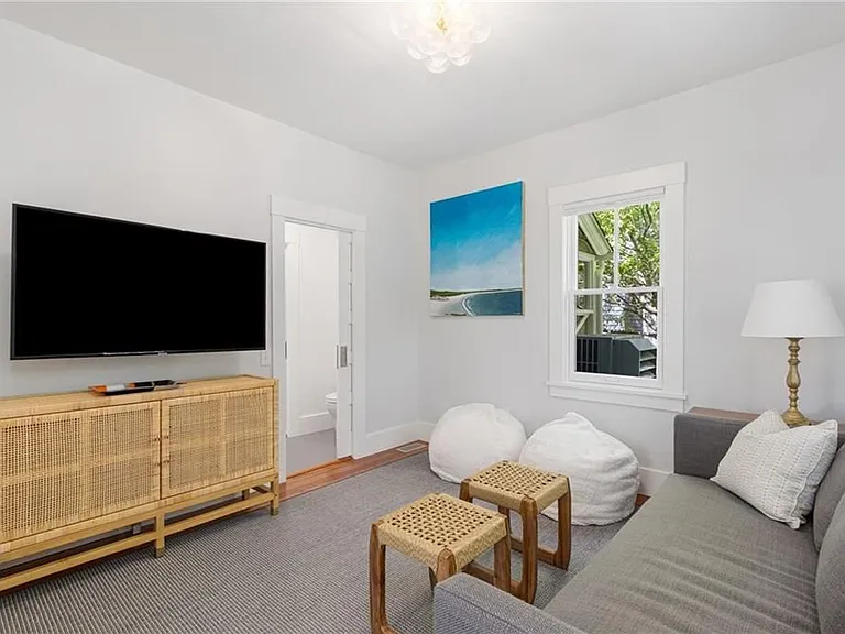 47 Longfellow Rd — Photo 20