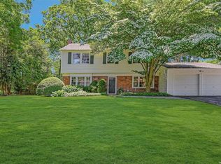 12 Spaulding Ln, Stony Brook, NY 11790