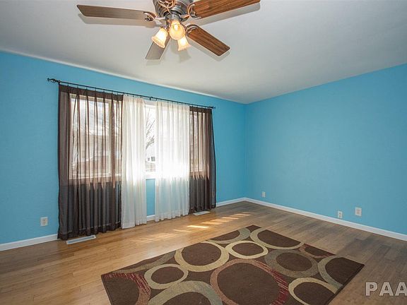 3rd image of 2712 S High Meadow Dr
