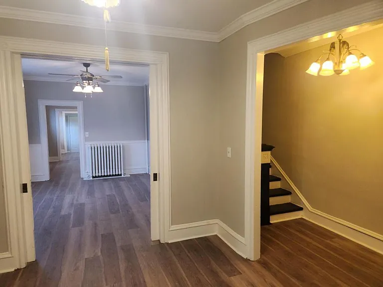 View of steps/entrance from Parlor