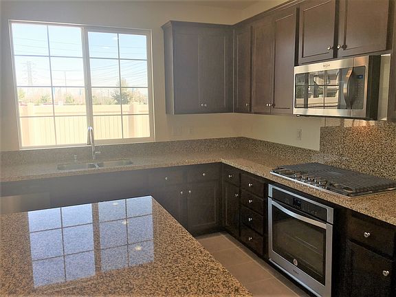 3rd image of 15767 Sweet Bay Ave