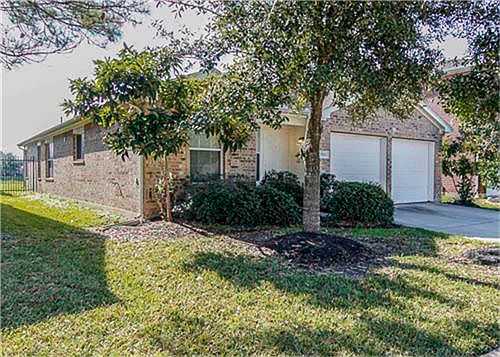 1st image of 17535 Hoover Gardens Dr