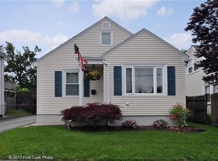 155 Tangent St, East Providence, RI 02914