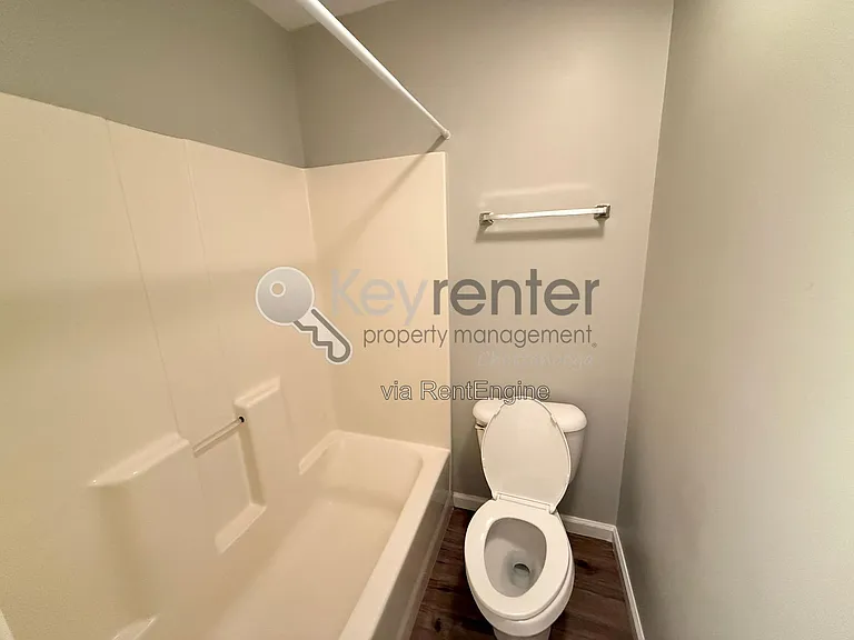 5710 Moody Sawyer Rd #B — Photo 10