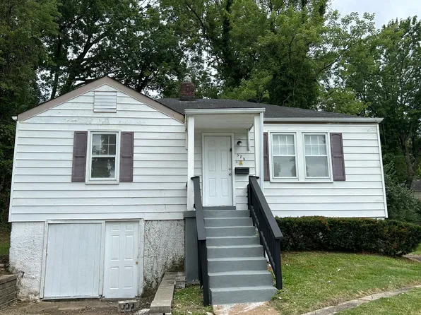 576 Cosie Dr, Saint Louis, MO 63137