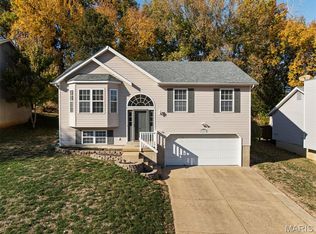1241 Fenton Ridge Dr, Fenton, MO 63026