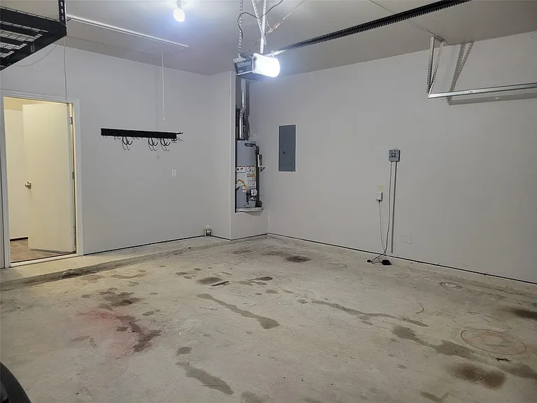 5426 Floral Valley Ln — Photo 23