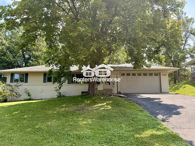 3500 Yukon Ave N — Photo 1