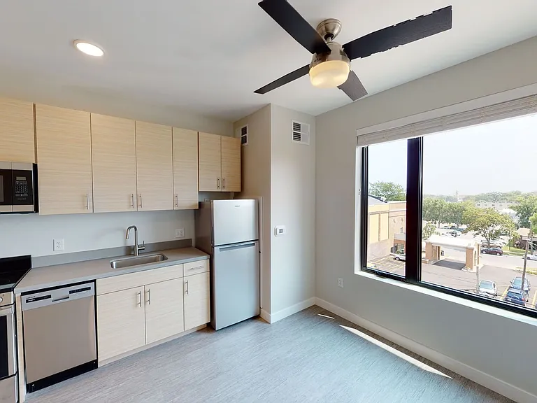 Canary Lofts — Photo 32